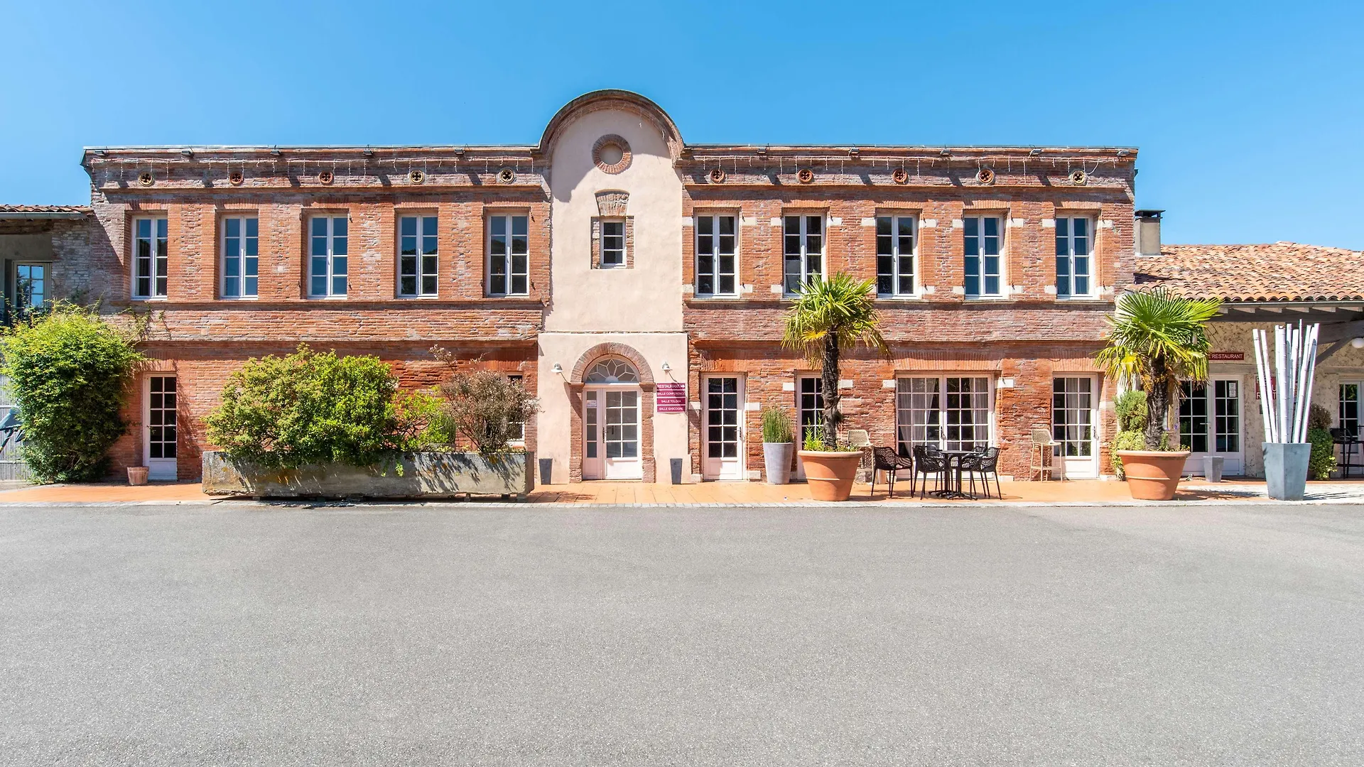Best Western Plus Le Canard Sur Le Toit Colomiers 4*,